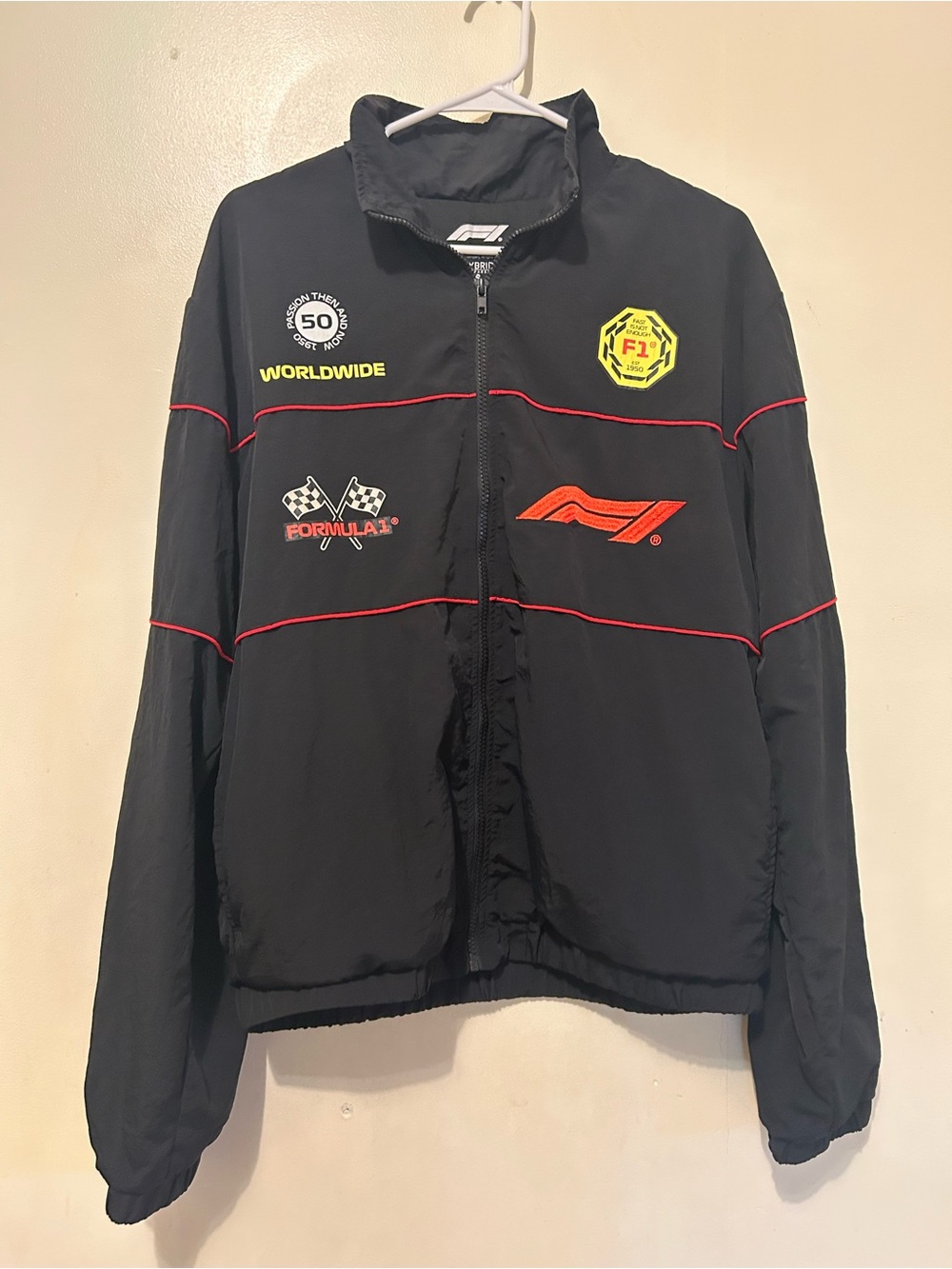 NWOT Formula 1 Men's Black Formula Racing Windbreaker Sz S